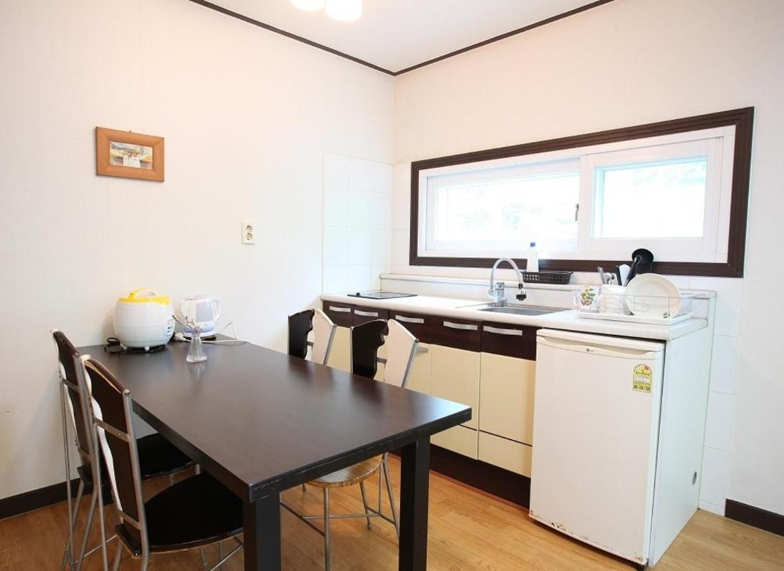 Blue Sky Milky Way Pension Янгянг Екстериор снимка